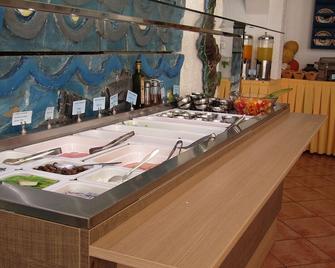 Atlantis Hotel - Karpathos - Buffet