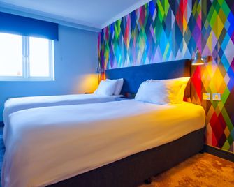 Village Hotel Manchester Hyde - Hyde - Bedroom
