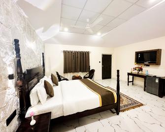 Ranthambhore National Resort - Sawāi Mādhopur - Κρεβατοκάμαρα