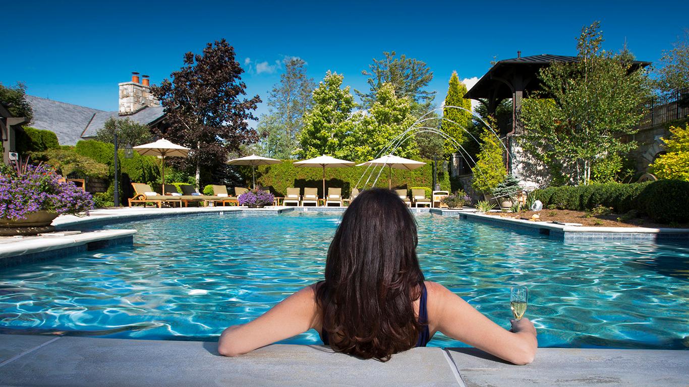 Old Edwards Inn & Spa