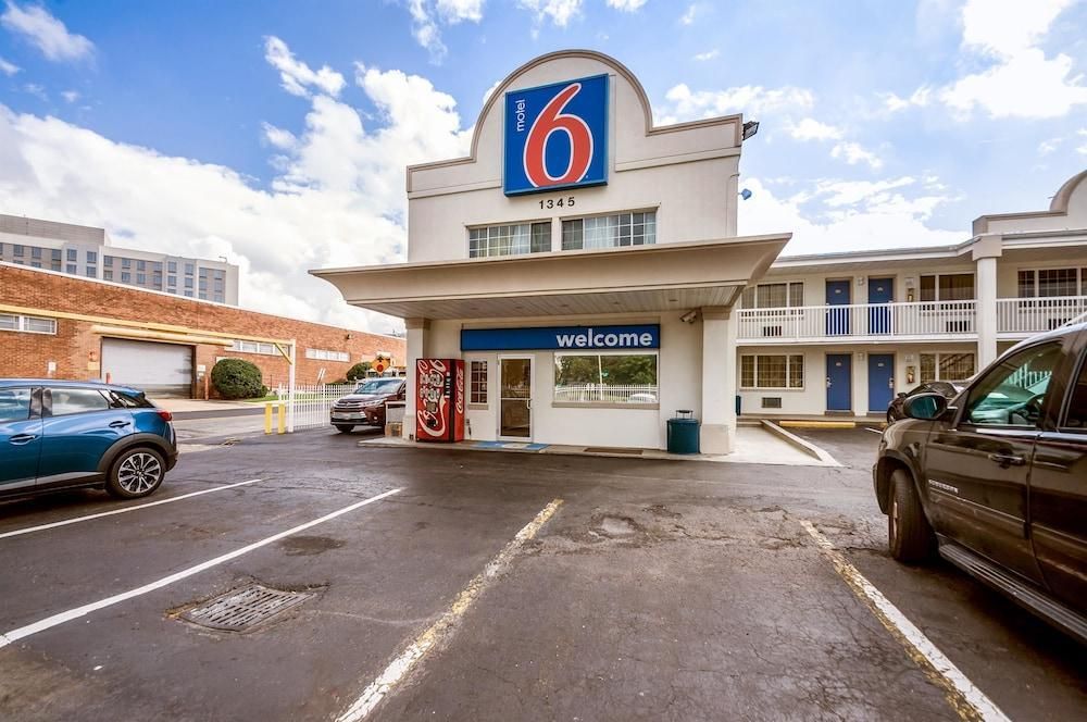 Motel 6 Washington DC - Convention Center