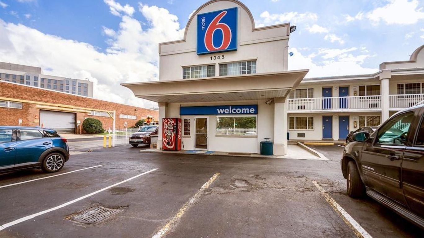 Motel 6 Washington DC - Convention Center