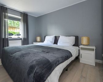 Nice Home In Kerkdriel With Wi-fi - Kerkdriel - Bedroom