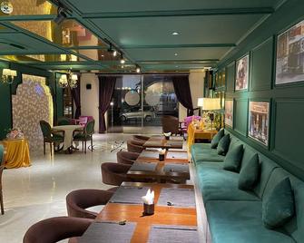 سابينا بوتيك هوتل 3 - هوتشي مين سيتي - ردهة