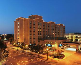 Hilton Garden Inn Virginia Beach Town Center - Virginia Beach - Building