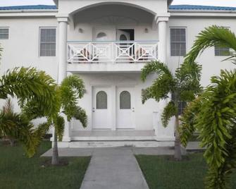 Celebrity Villa: Romantic, Private Pool, 5 Minutes To Beach - Newcastle - Bâtiment