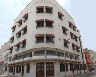 Hotel Fundador - Monterrey - Building