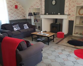 House Of Character - Banassac-Canilhac - Wohnzimmer