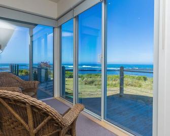 Wytonia Beachfront Accommodation - Port Fairy - Balcony