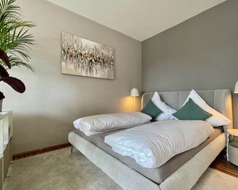 Pretty City, dein feinzeit Apartment #Parkplatz gratis #Braureidreieck #Supermarkt - Bamberg - Bedroom