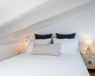 Lugares Com História - Óbidos - Bedroom