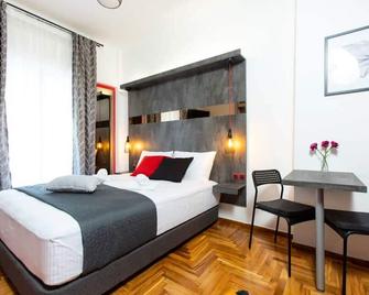 Downtown Luxury Boutique Suites : the red suite - Thessaloniki - Bedroom