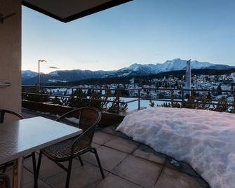 T3 Alpenhotel Flims - Flims - Parveke