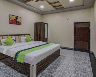 Treebo Royal, Chandrapur - Chandrapur - Bedroom