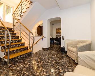 Cedrus Boutique - Μπρασόβ - Σαλόνι ξενοδοχείου