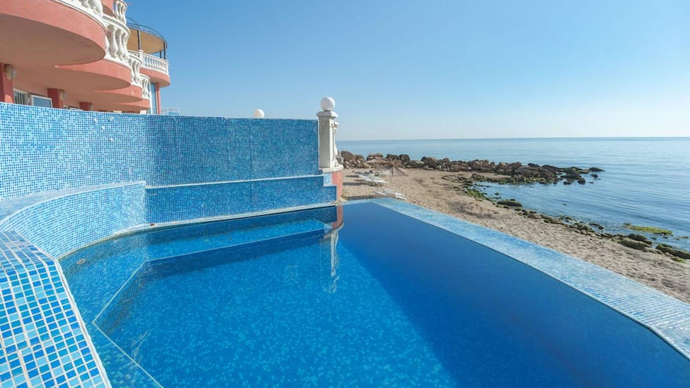 Sirius Beach Hotel & Spa