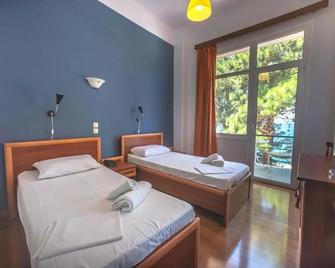 Hotel Akti - Loutraki - Bedroom