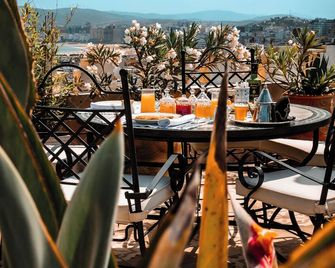 Lalla Soulika - טנג'יר - מרפסת