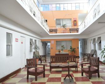 Hotel Metropolitan I - Irapuato - Salónek