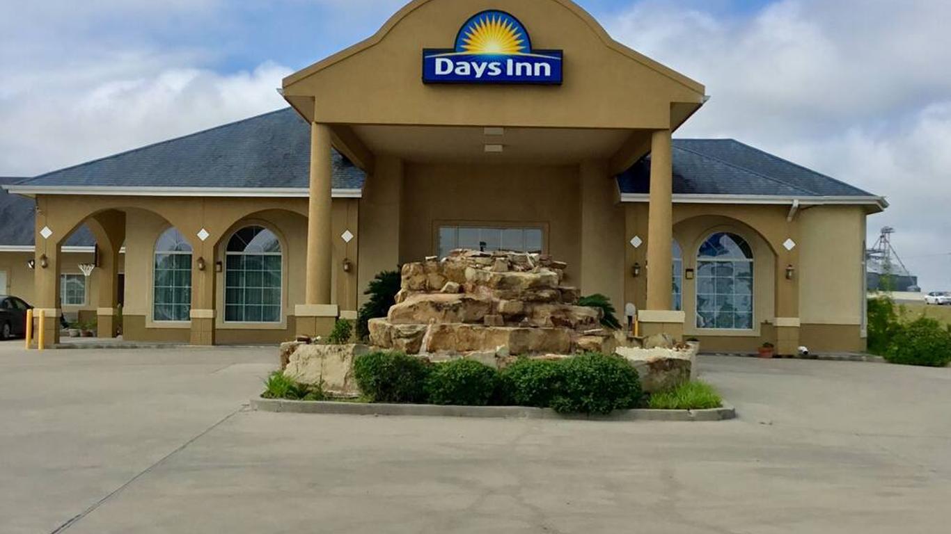 Days Inn by Wyndham Robstown