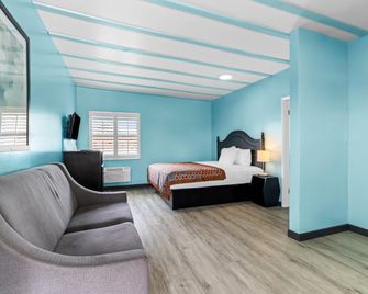 Rodeway Inn & Suites North Hollywood Burbank Airport - Universal Area - Los Angeles - Phòng ngủ