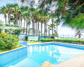Kasumai Beach Resort - Bijilo - Alberca