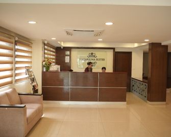 Hotel Nagarjuna Suites - Bengaluru - Front desk