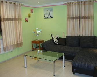 Apartment in a central location in Lutherstadt - Eisleben - Salon