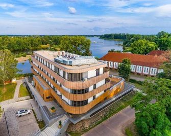 Das Elb Hotel & Restaurant - Maagdenburg - Gebouw