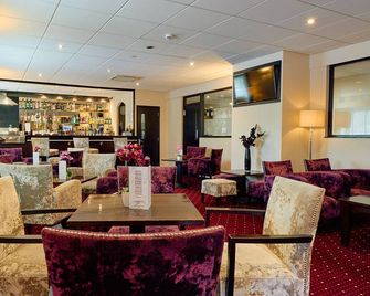 The Briar Court Hotel - Huddersfield - Lounge