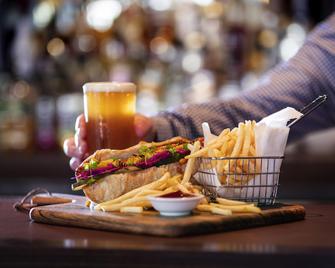 Novotel Canberra - Canberra - Bar