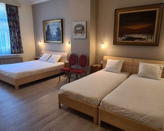 Alliance Hotel Ieper Centrum - איפר - חדר שינה