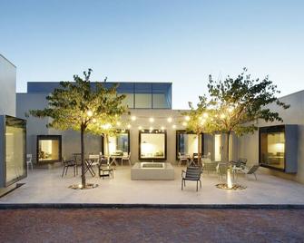 Hotel Aire de Bardenas - Tudela - Патіо