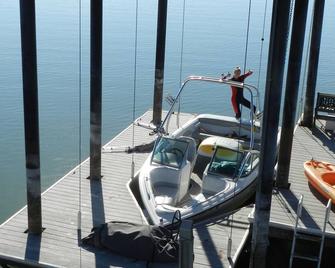 Beautiful Lakefront Home On Clear Lake October Special 299/Night - Nice - Restaurant