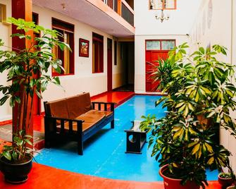 Hostal Pachacuteq Inn - Cusco - Piscina