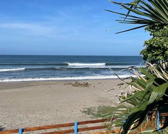 Casa Madera del playa - San Juan - Playa