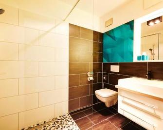 Travelinjoy - Hausen ob Verena - Bathroom