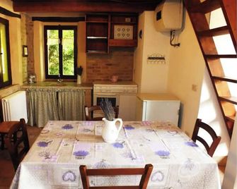 App. In The Marchigian Country, Multifamily - Monte San Vito - Comedor