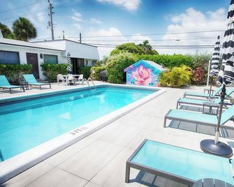 Pier Walk on Deerfield Beach Island - Deerfield Beach - Pool