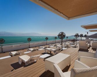 Vert Dead Sea Hotel - Ein Bokek - Balkong