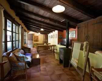 Casa Rural Goikola - Deba - Living room