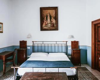 Boutique Hotel I Cinque Balconi - Santa Marina Salina - Habitación