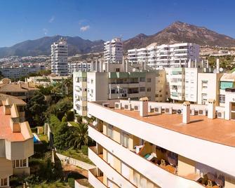 Hostal Sol y Miel - Benalmádena - Varanda