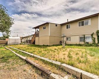 Magna Home, Near Great Salt Lake State Park! - West Valley City - Building