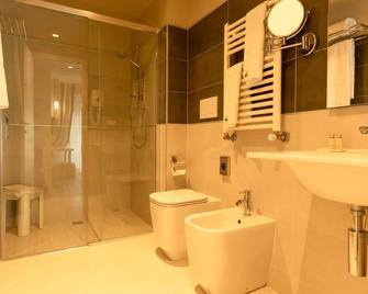 La Dolce Vita Hotel - Mentone - Bagno