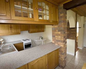 Set In Quiet, Rural Surroundings In The Heart Of The Otter Valley. - 오터리 세인트 메리 - 주방