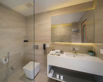 10 Park Street Bed & Breakfast - Gorakhpur - Baño