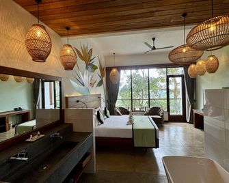 Coastline Mirissa Boutique hotel and Spa - Mirissa