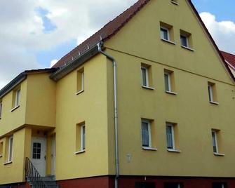 Ferienzimmer Gersprenztal - Reichelsheim - Building