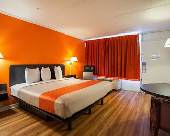 Motel 6 Tifton Ga - Tifton - Bedroom